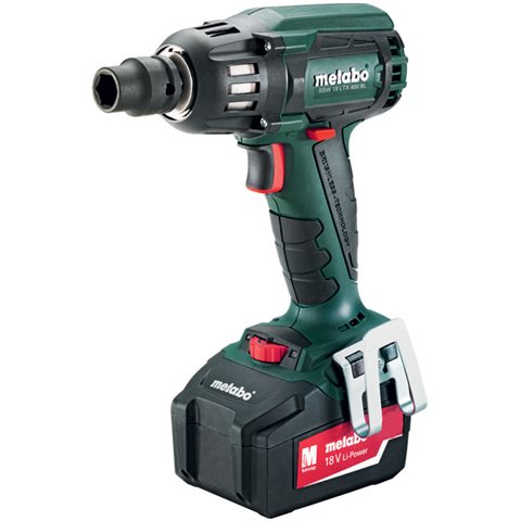 Metabo SSW 18 LTX 400 BL Mutterdragare med 5,2Ah batterier och laddare